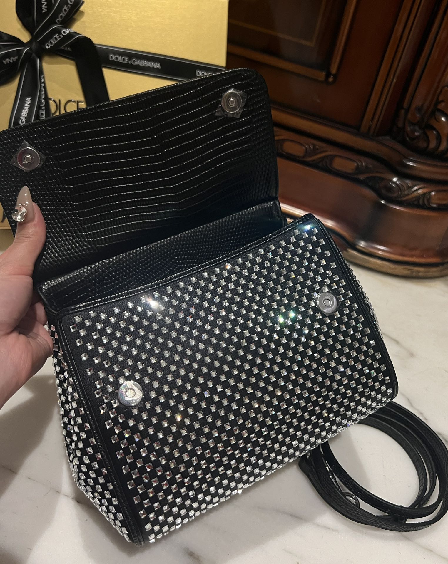 [TOP] Dolce & Gabbana D&G Sicily Bag with Rhinestones 18x11x6cm/20x16x8cm - Black