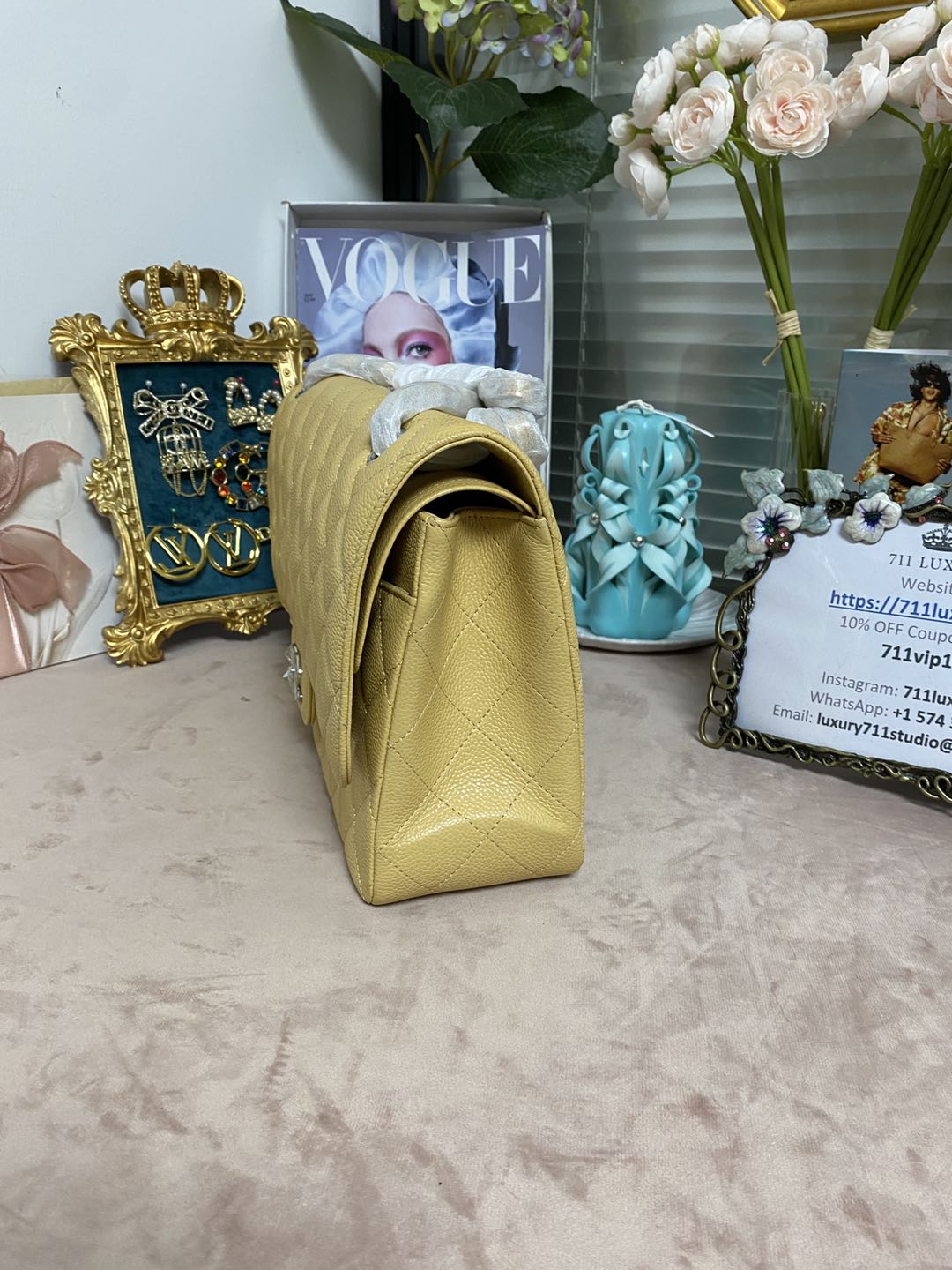 [TOP] CHANEL Classic Flab bag Bag 30 cm - Apricot