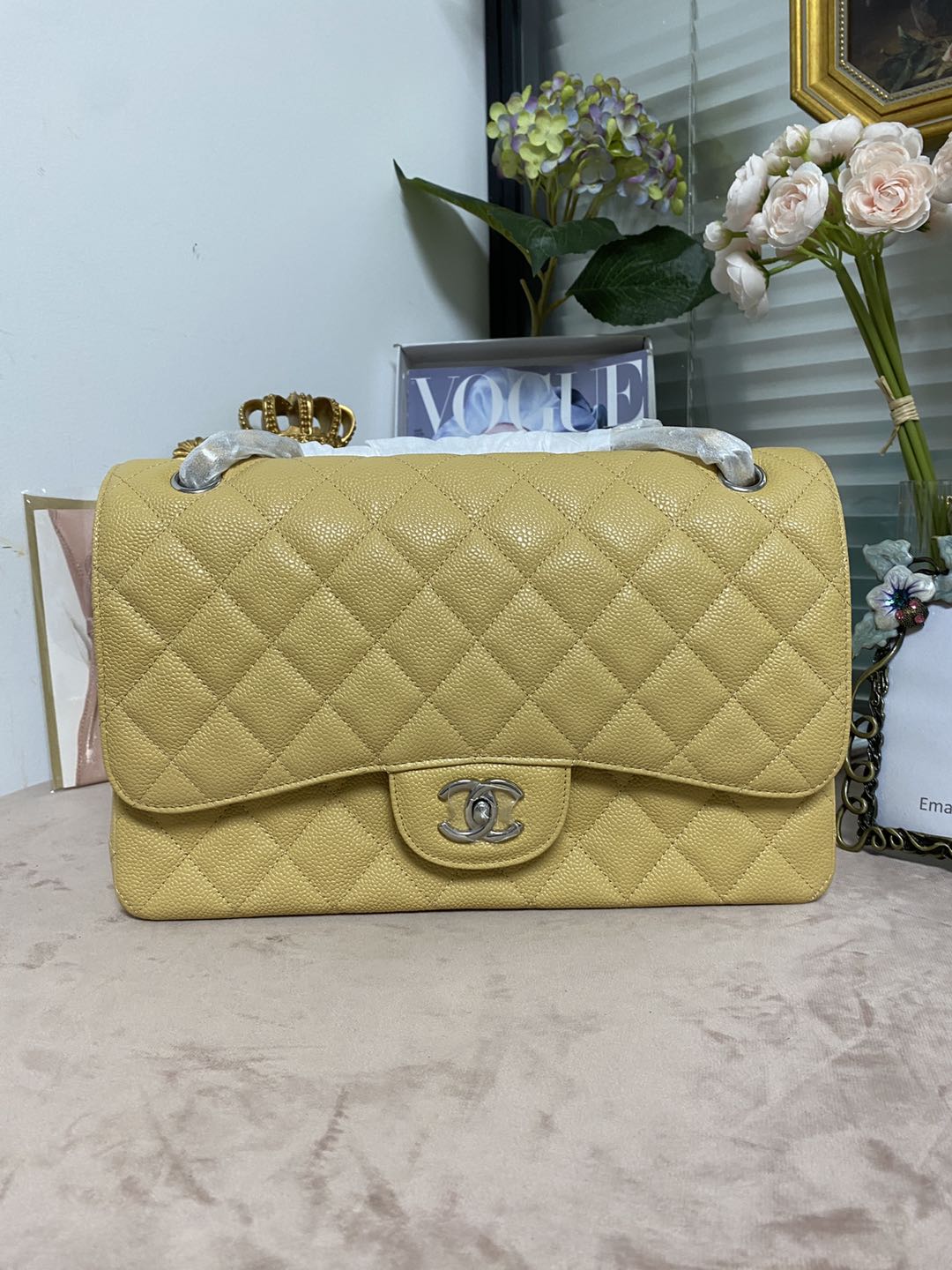 [TOP] CHANEL Classic Flab bag Bag 30 cm - Apricot