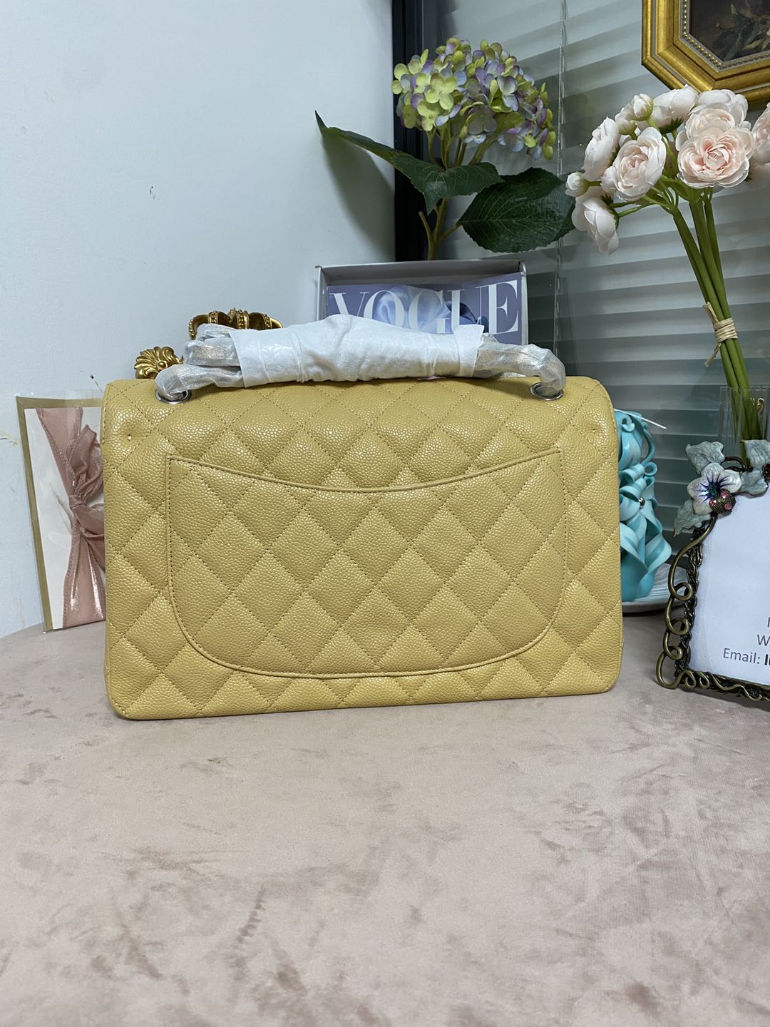 [TOP] CHANEL Classic Flab bag Bag 30 cm - Apricot