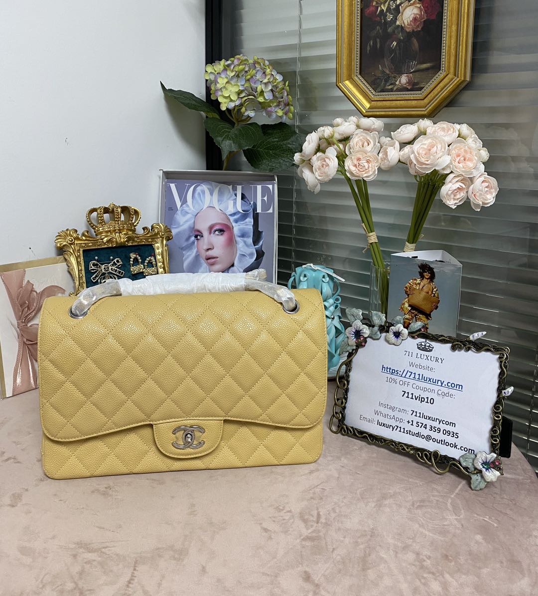 [TOP] CHANEL Classic Flab bag Bag 30 cm - Apricot