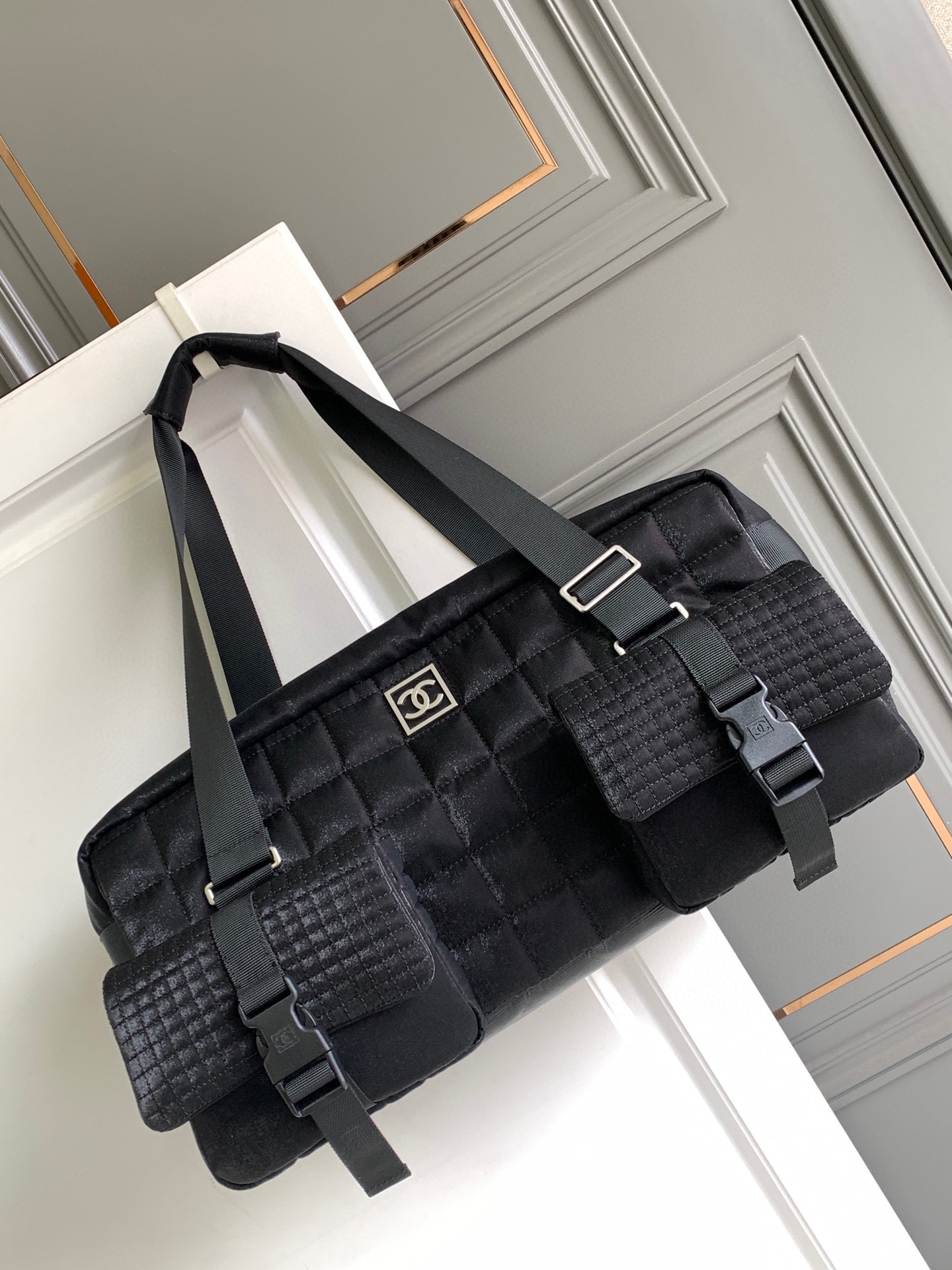 [TOP] CHANEL Silk Satin Material Handbags - Black