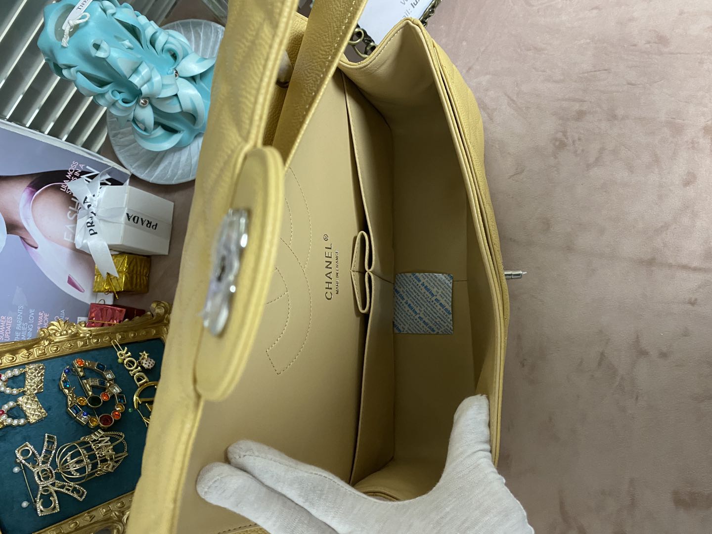 [TOP] CHANEL Classic Flab bag Bag 30 cm - Apricot