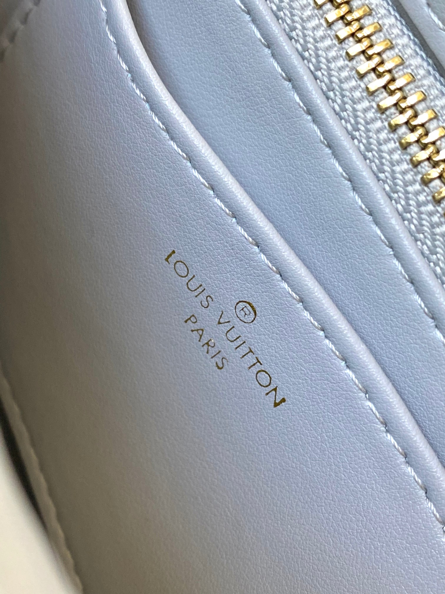 [TOP] Louis Vuitton LV Sheep Leather Twist MM Bag - 23x16x10CM - Blue