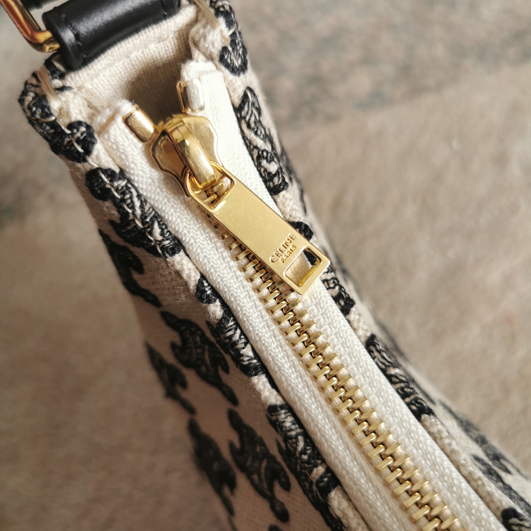 [TOP] CELINE 61% Embroidered Canvas, 39% Calfskin AVA Bags 23x13.5x6cm - Black