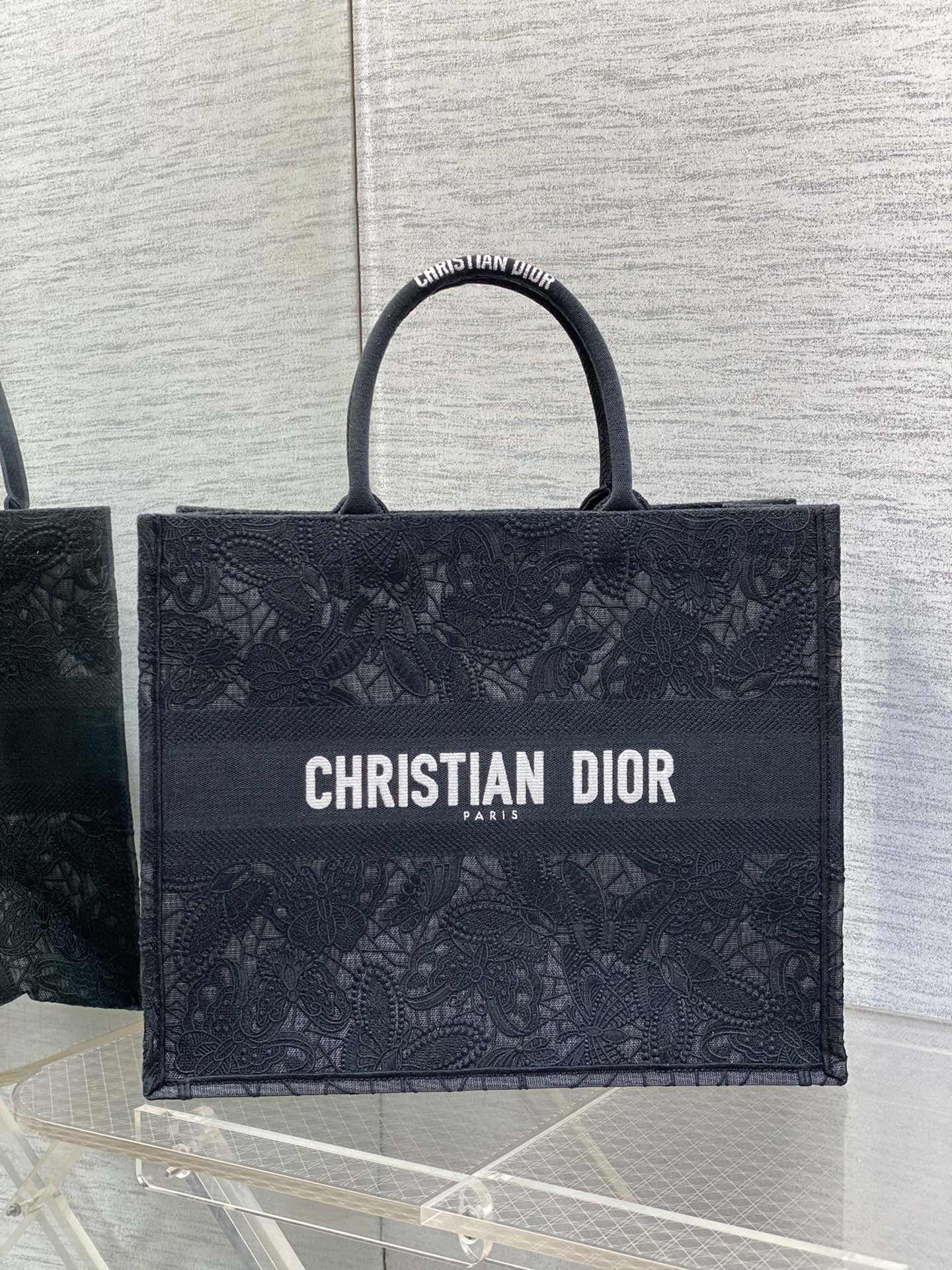 [TOP] Christian Dior Large Butterfly Embroidered Lace Book Tote Bags 41*35*18cm - Black