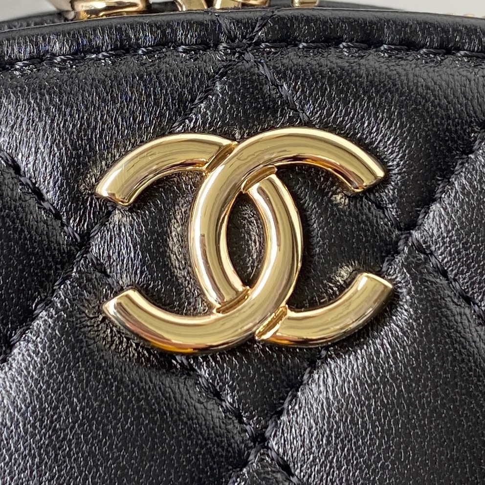 [TOP] CHANEL Folded Handle Retro Small Round Bag 9.5*13x5.5cm - Black