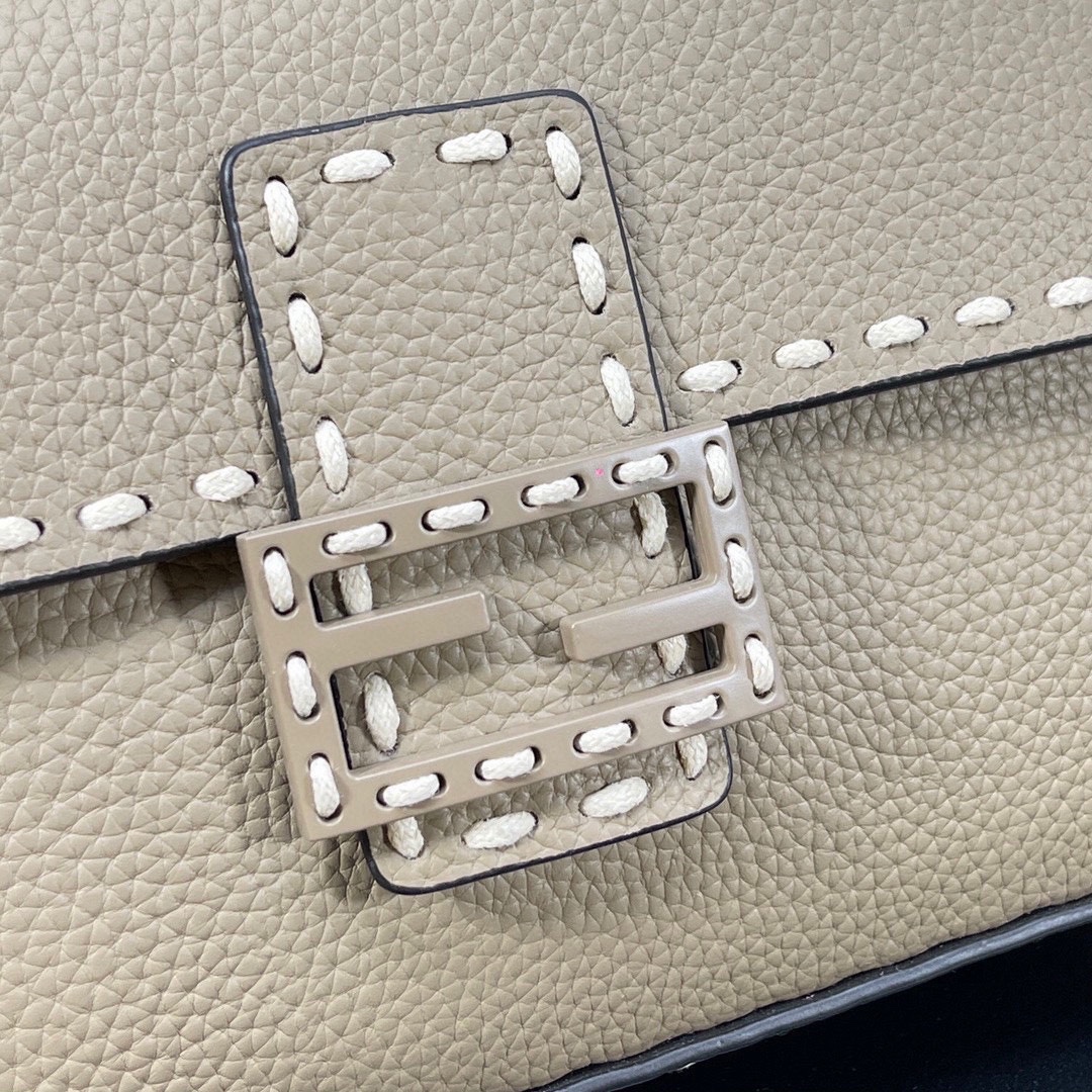 [TOP] FENDI Hand Sewn Leather Baguette Bags - 27.5-18-5cm - Light Gray