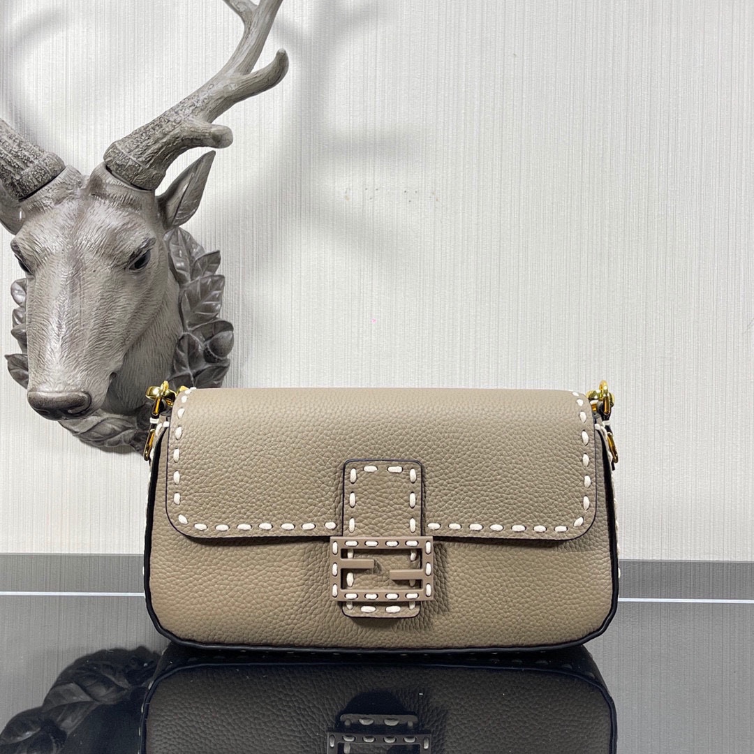 [TOP] FENDI Hand Sewn Leather Baguette Bags - 27.5-18-5cm - Light Gray