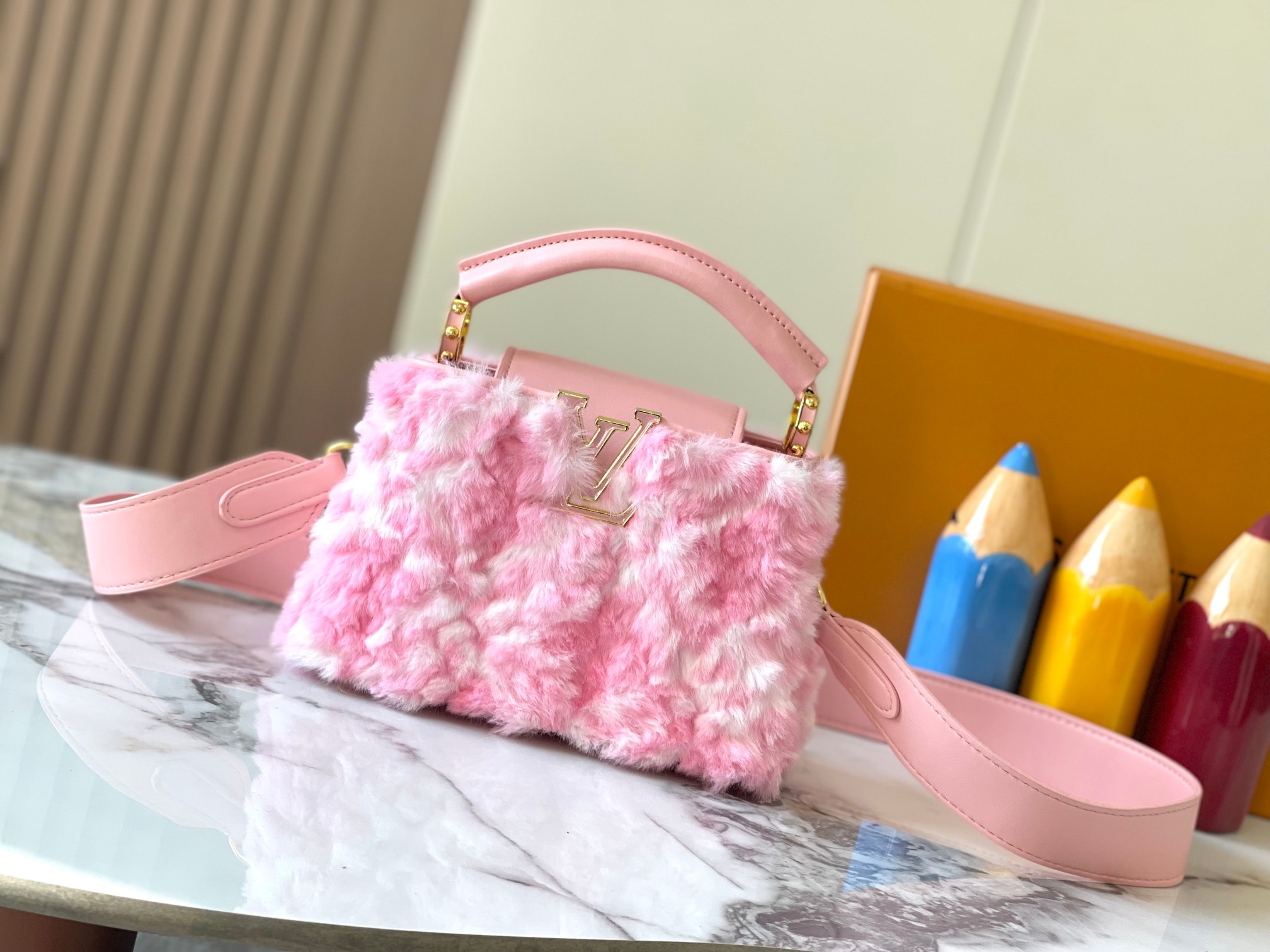 [TOP] Louis Vuitton LV Mink Hair Capsines Bags - Pink&GHW