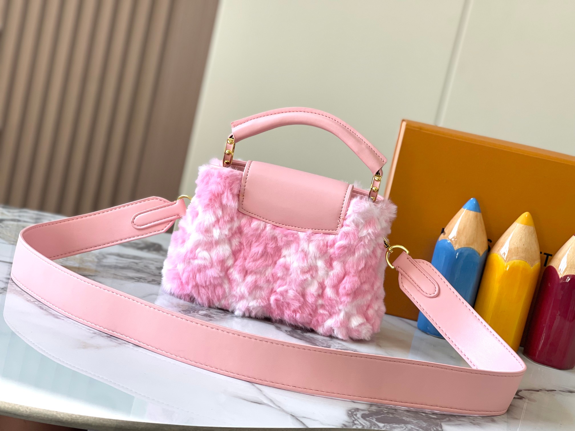[TOP] Louis Vuitton LV Mink Hair Capsines Bags - Pink&GHW