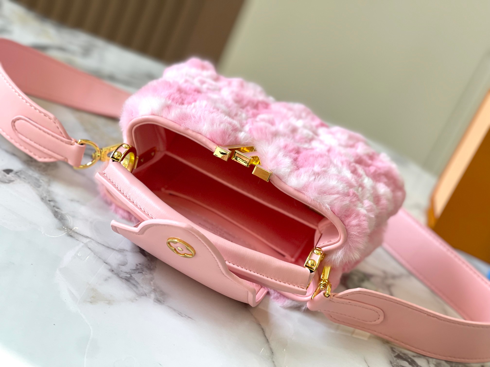 [TOP] Louis Vuitton LV Mink Hair Capsines Bags - Pink&GHW