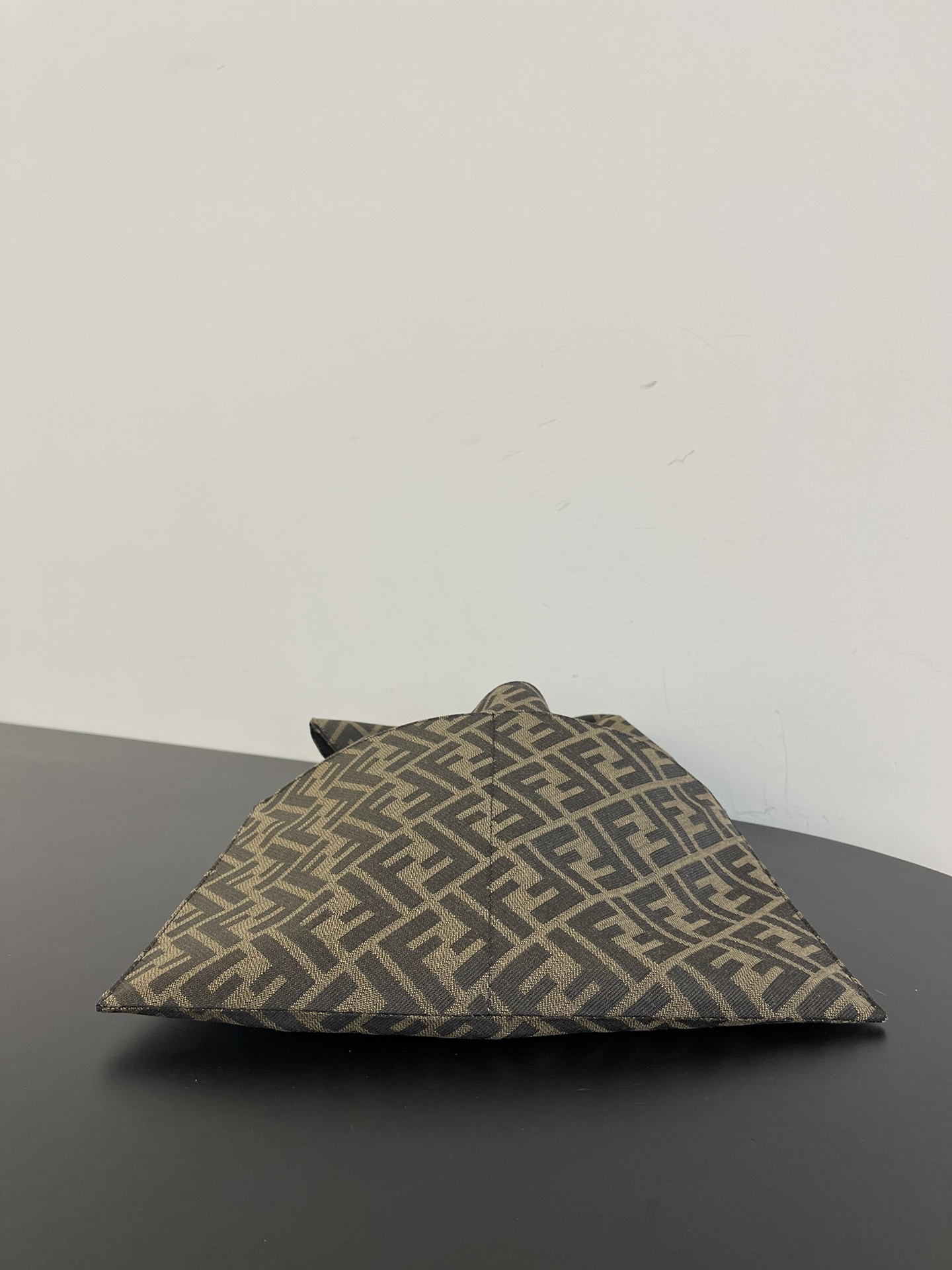 [TOP] FENDI Retro Fabric Bento Bag