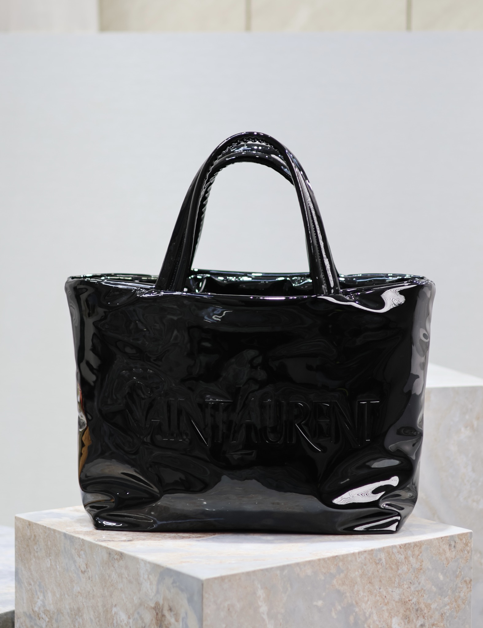 [TOP] Yves Saint Laurent YSL Men's Patent Leather Tote Bag - 50×43×17cm & Black