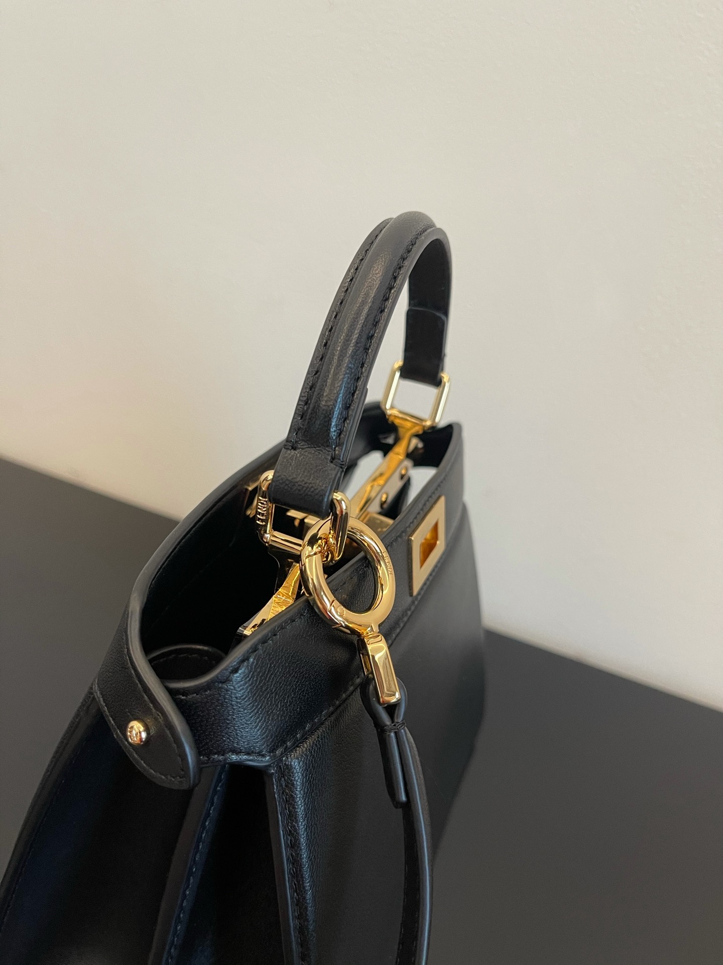 [TOP] FENDI Peekaboo ISeeU Petite Bag 20x11x15cm - Black&GHW