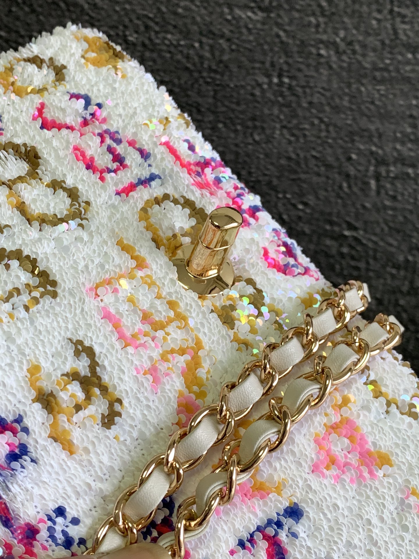 [TOP] CHANEL 24C Early Spring Flab Bags - White&GHW