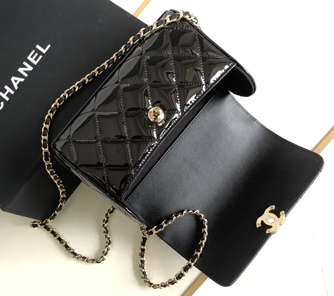 [TOP] CHANEL Lacquer leather box bag - Black&GHW