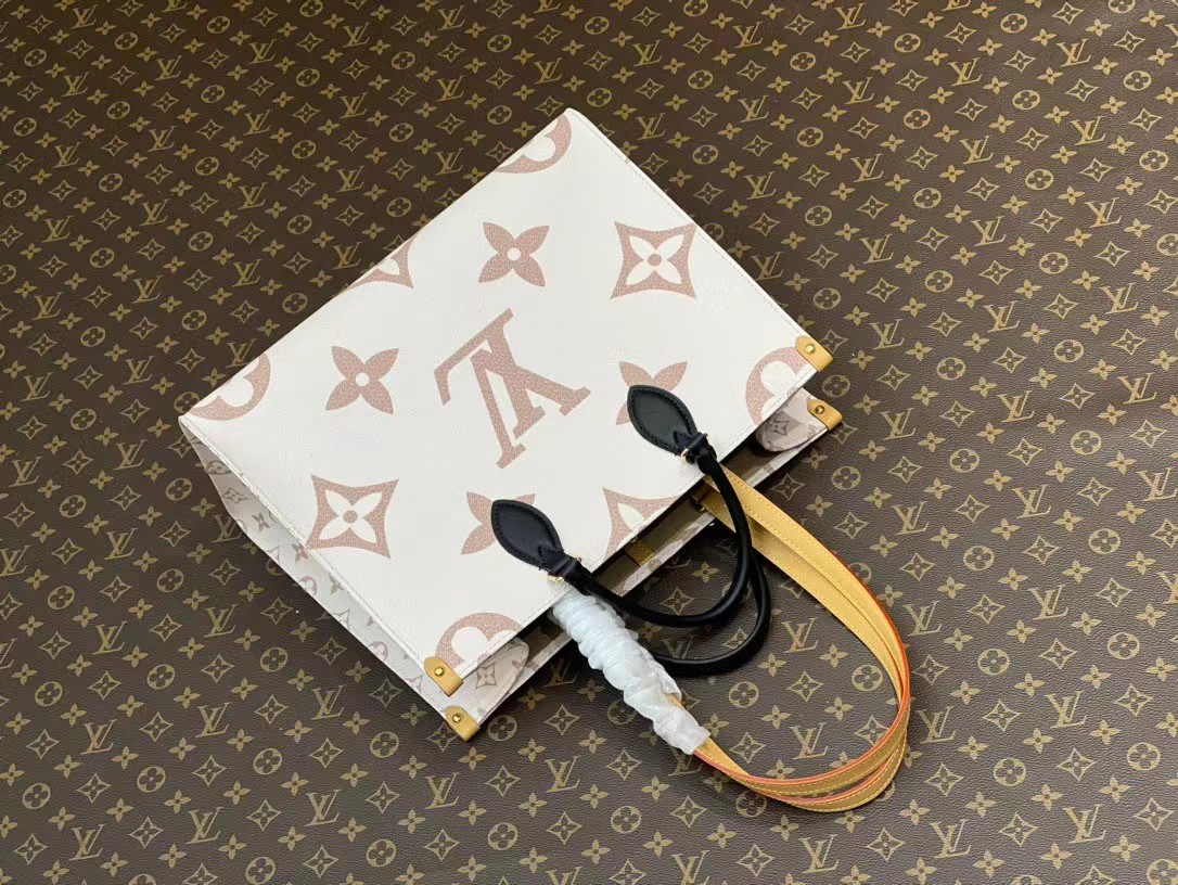 [TOP] Louis Vuitton LV On The Go Bag - White with Black Handles - 35x27x14cm