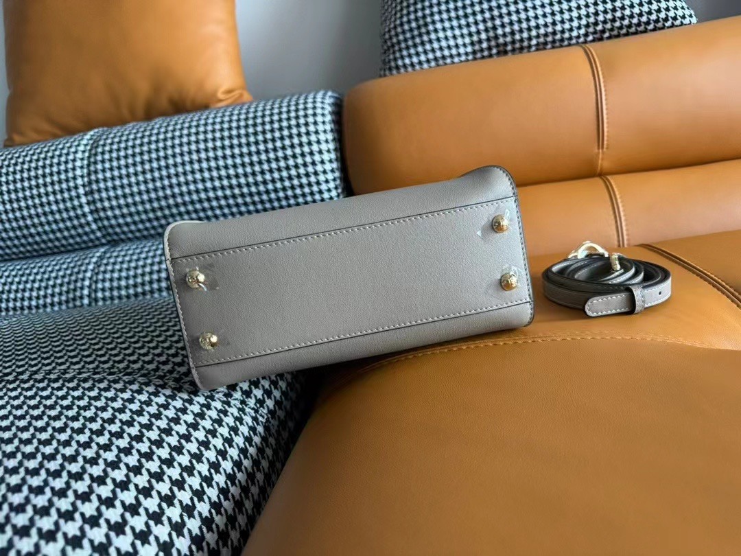 [TOP] FENDI Iconic Mini Peekaboo Handbag 23*18*11cm - Dove Grey