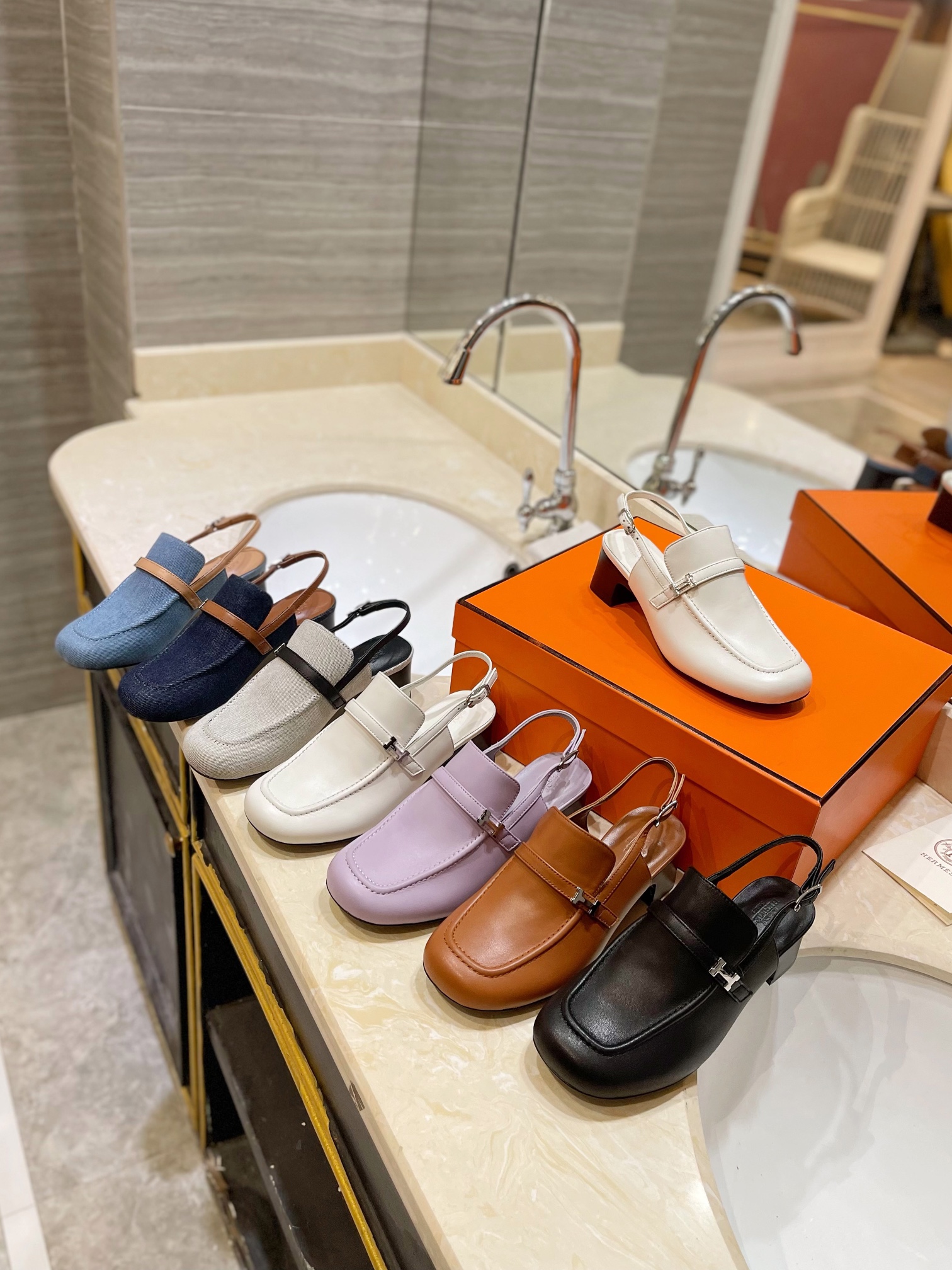 [TOP] HERMES Lambskin Muller Shoes - 7 Colors