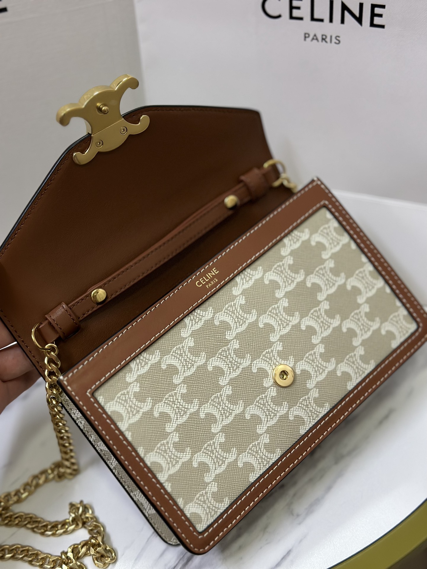 [TOP] CELINE Mini Woc  Bag 19.5X4.5X12cm - Beige Brown&GHW