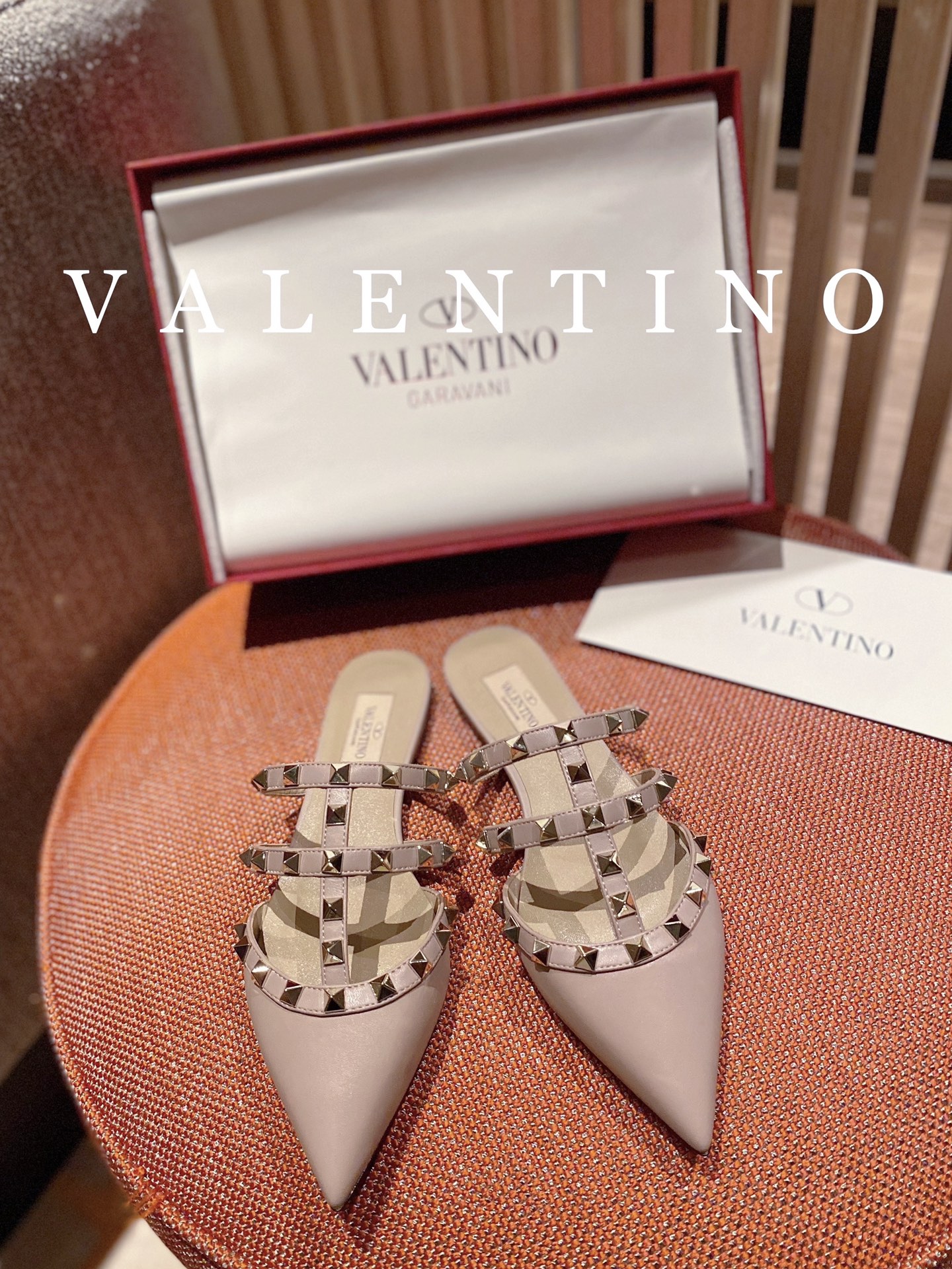 [TOP] VALENTINO Calfskin Fishbone Slippers - 7 Colors