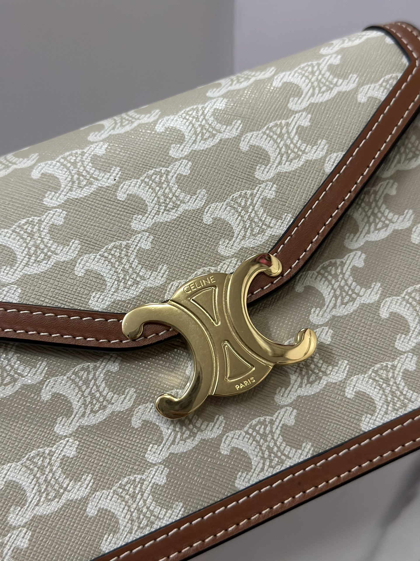 [TOP] CELINE Mini Woc  Bag 19.5X4.5X12cm - Beige Brown&GHW