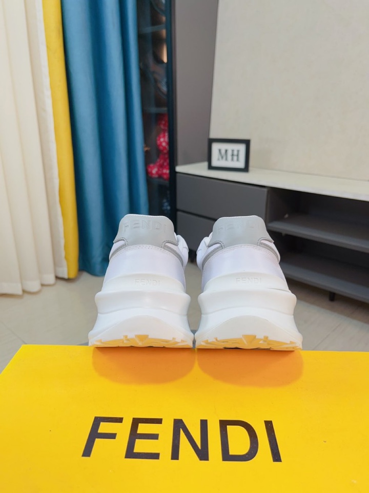 [TOP] FENDI Men's Calfskin Upper Casual Shoes - Black/White