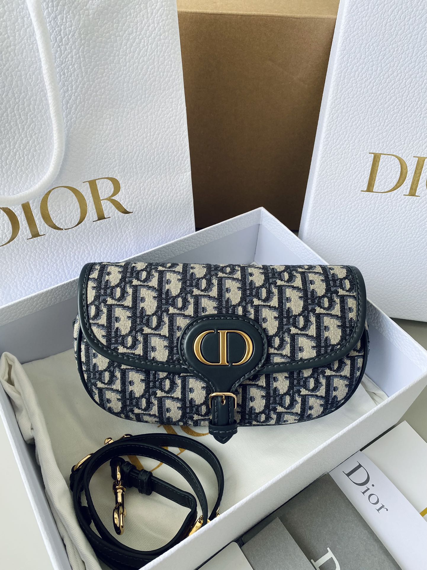 [TOP] Christian Dior East-West Bobby Crescent package 22×13×5cm