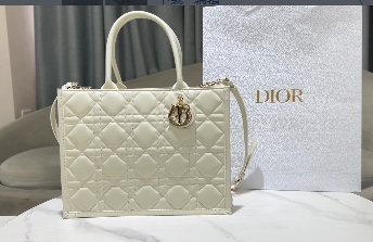 [TOP] Christian Dior Calfskin Leather Book Tote Bags 26.5cm/36.5cm- White