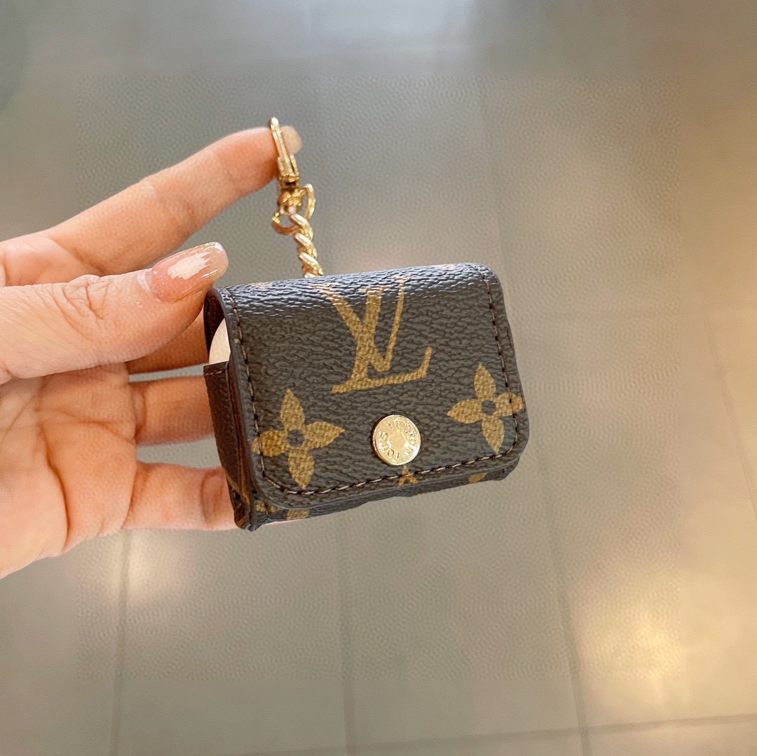 [TOP] Louis Vuitton LV Classic Monogram Leather Airpods Cases Keychain