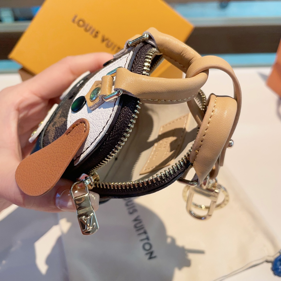 [TOP] Louis Vuitton LV Mini Puppy/Elephant Shell Bag Keychain - Brown