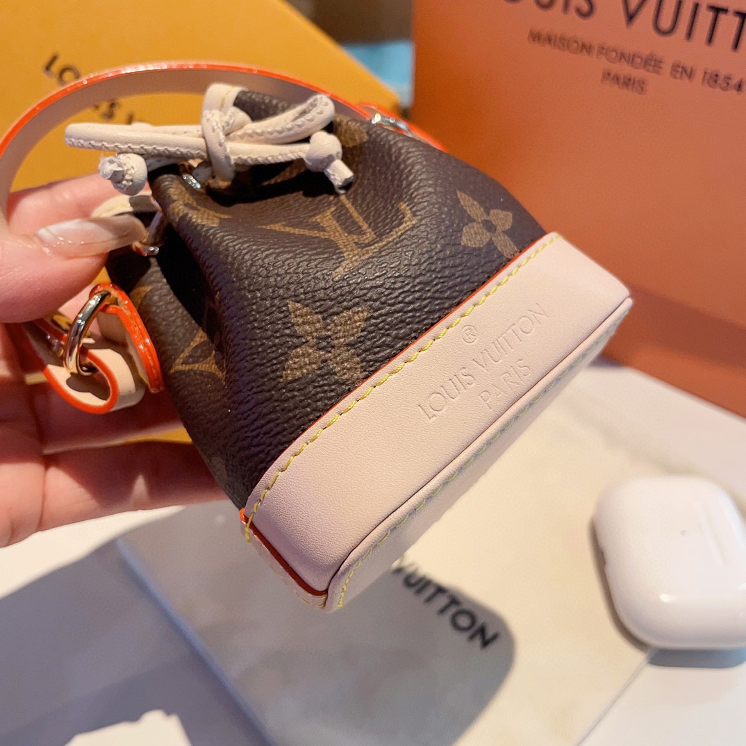 [TOP] Louis Vuitton LV MICRO NOE Bag Keychain - Brown