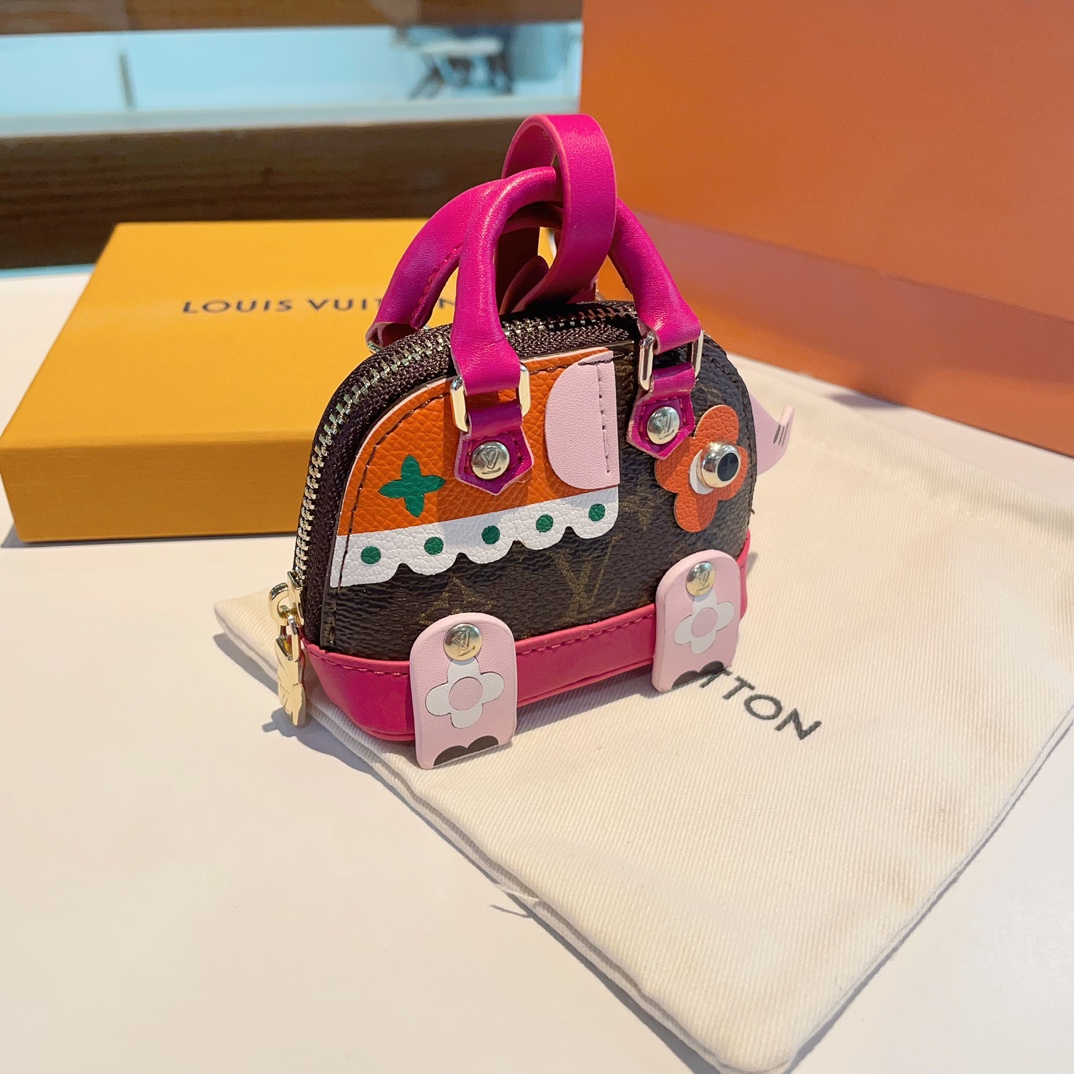 [TOP] Louis Vuitton LV Mini Puppy/Elephant Shell Bag Keychain - Brown