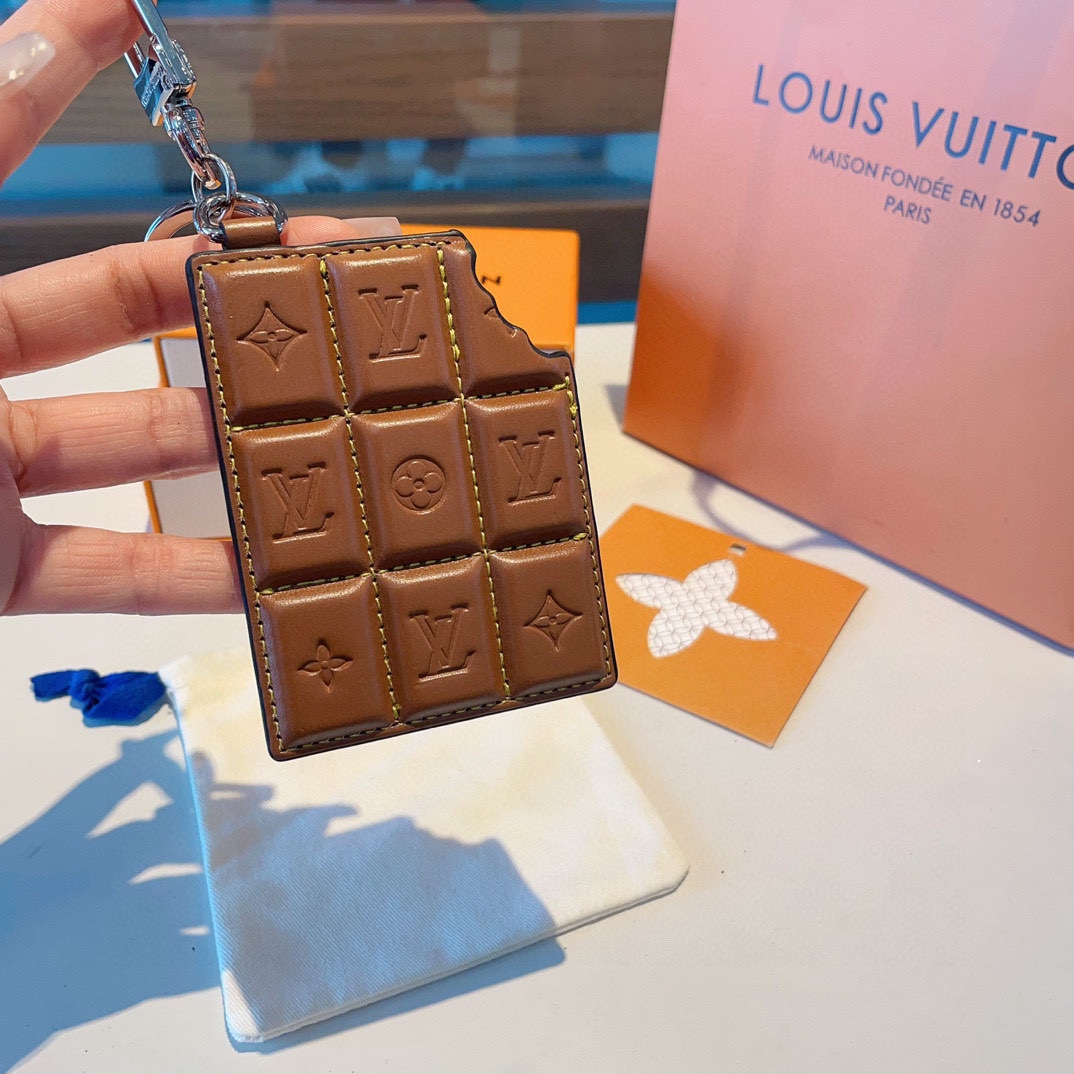 [TOP] Louis Vuitton LV Chocolate Keychain