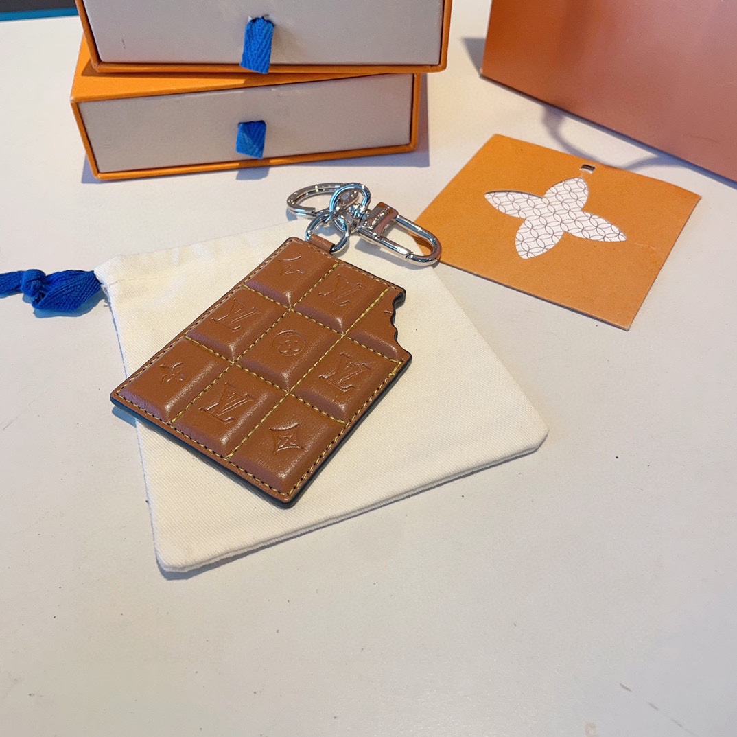 [TOP] Louis Vuitton LV Chocolate Keychain
