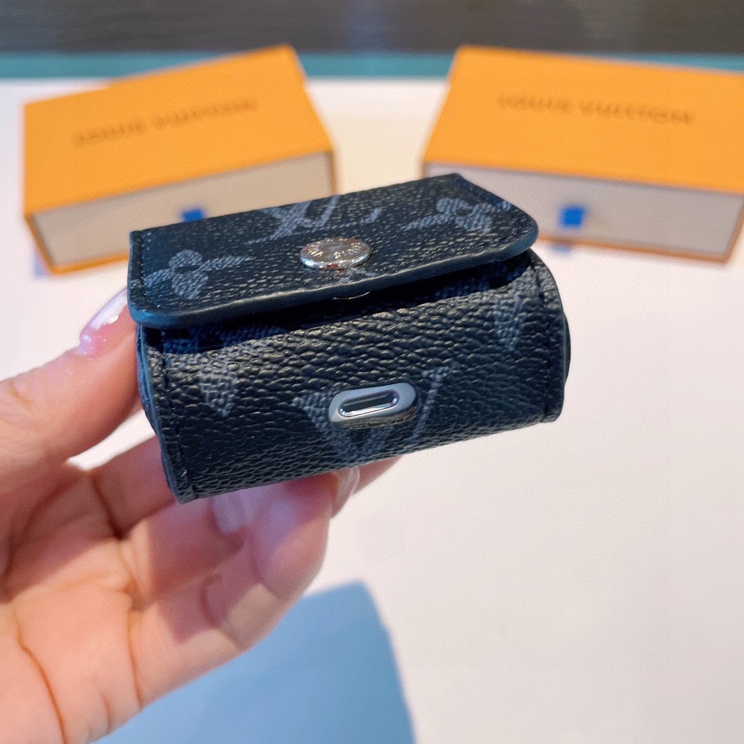 [TOP] Louis Vuitton LV Classic Monogram Leather Airpods Cases Keychain