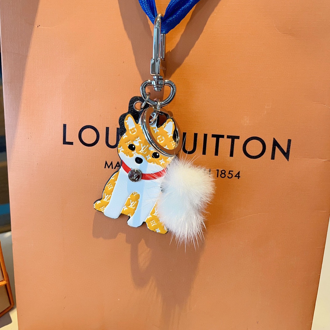 [TOP] Louis Vuitton LV Shiba Inu Mink Hair Ball Keychain