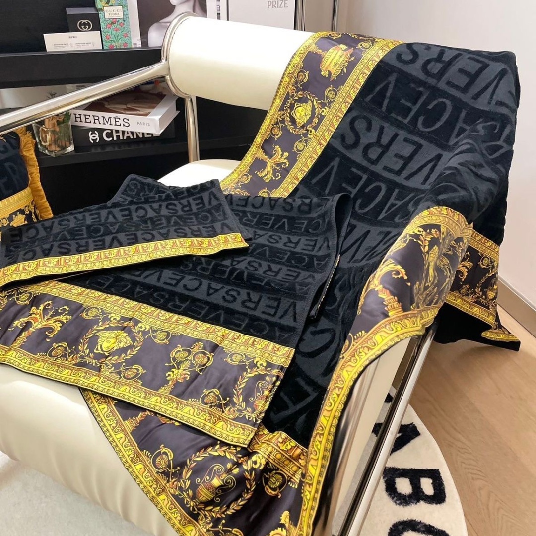 [TOP] VERSACE Cut Velvet Bath Towel 3 Piece Set - 6 Color