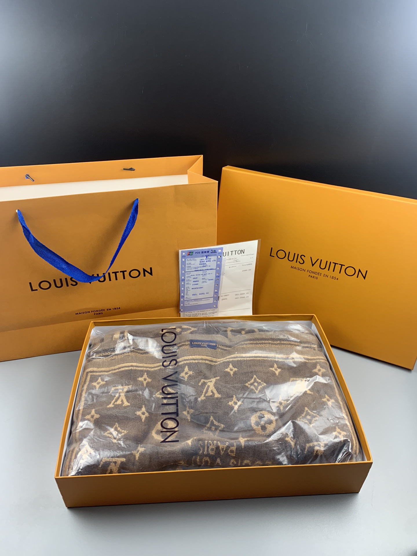 [TOP] Louis Vuitton LV Bath Towel 2 Piece Set - Monogram