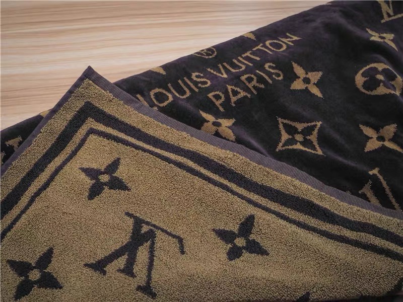 [TOP] Louis Vuitton LV Bath Towel 2 Piece Set - Monogram