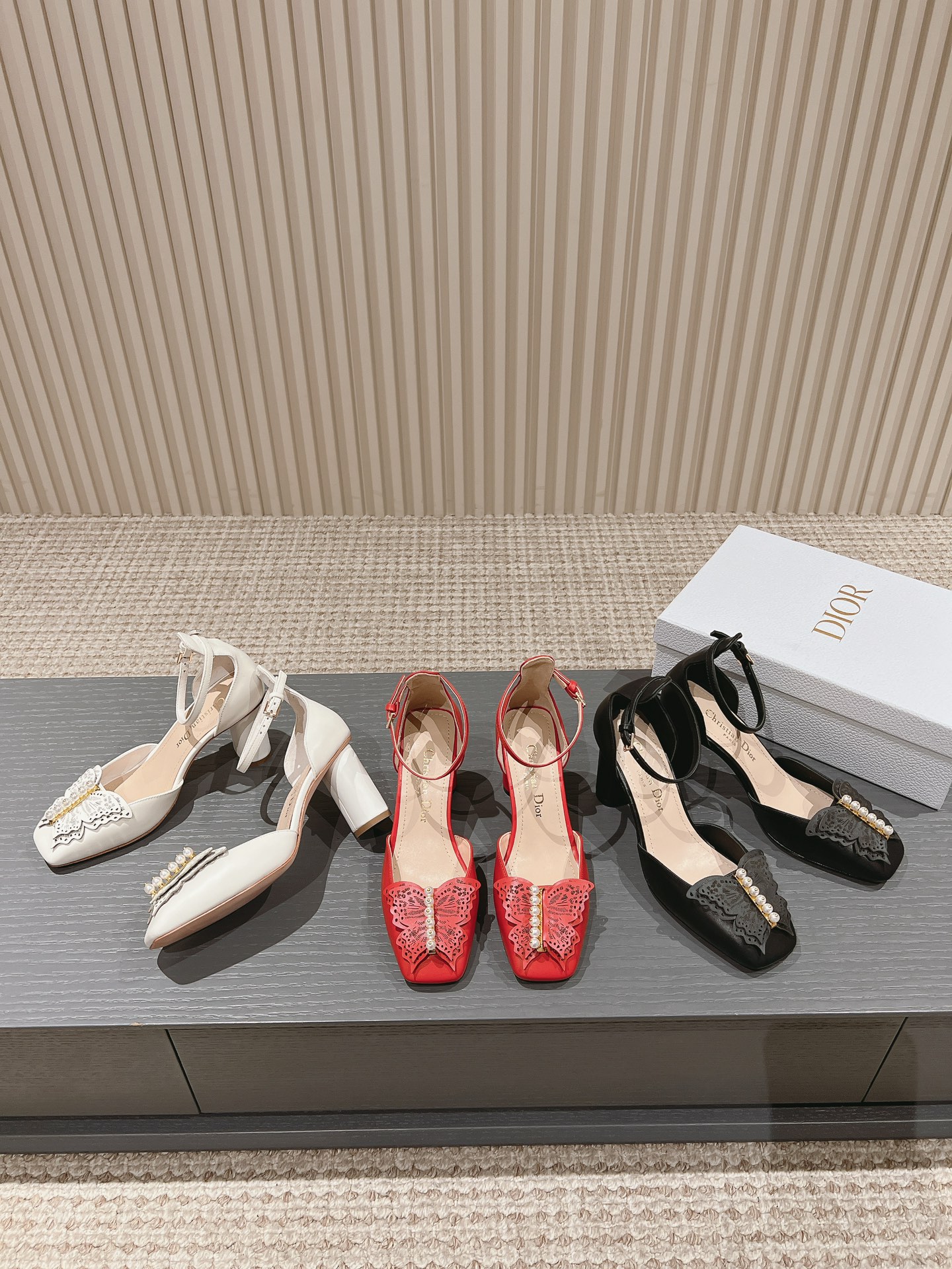 [TOP] Christian Dior Cow Patent Leather Heel Shoes - 3 Colors