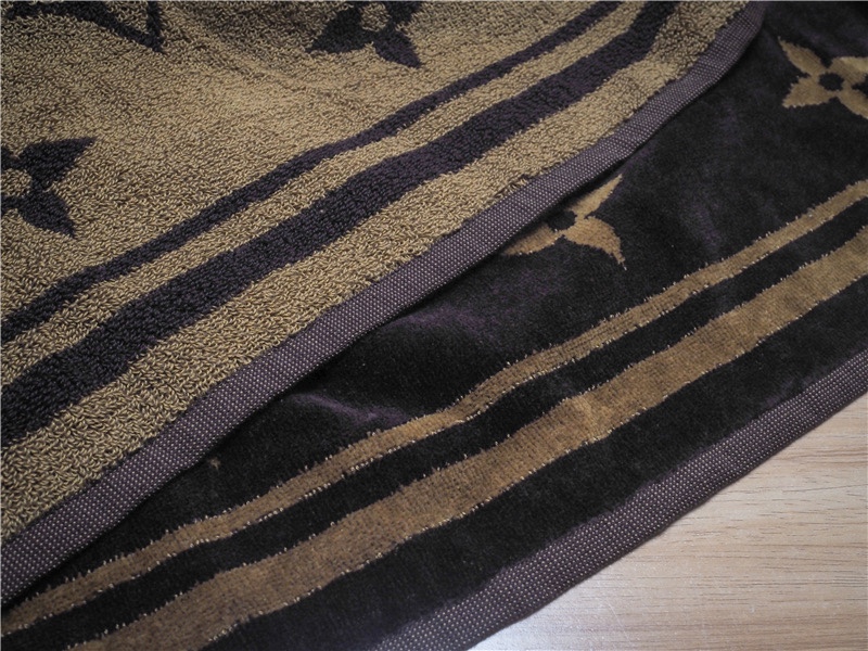 [TOP] Louis Vuitton LV Bath Towel 2 Piece Set - Monogram