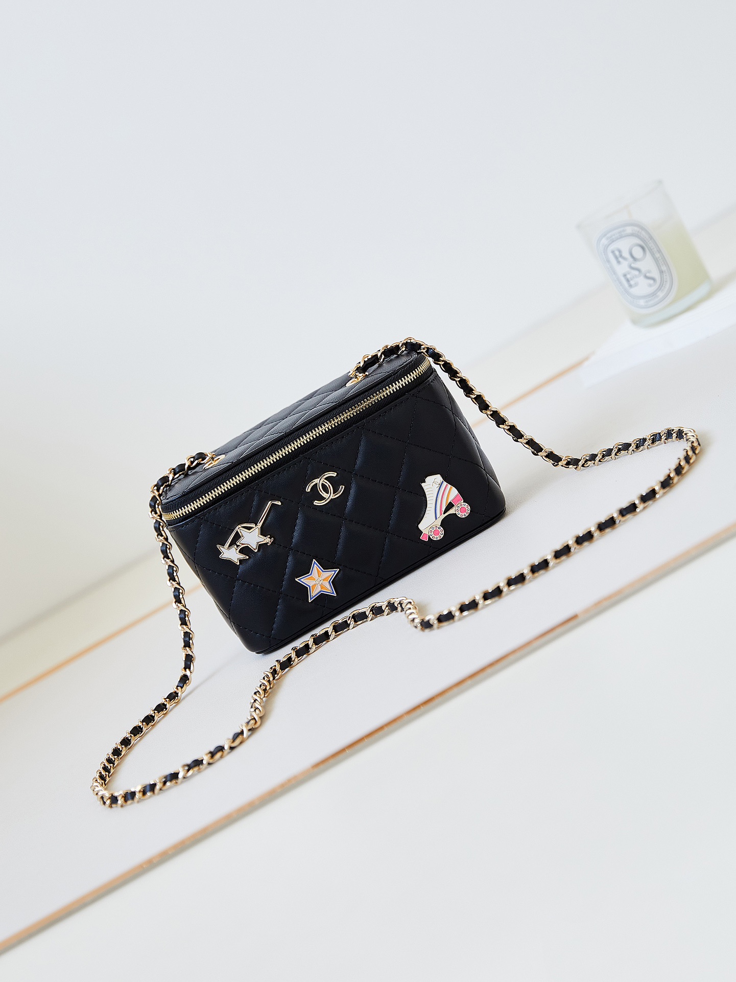 [TOP] CHANEL Small Badge Element 24c Box Bags 9.5×17×8cm - Black/Pink/White