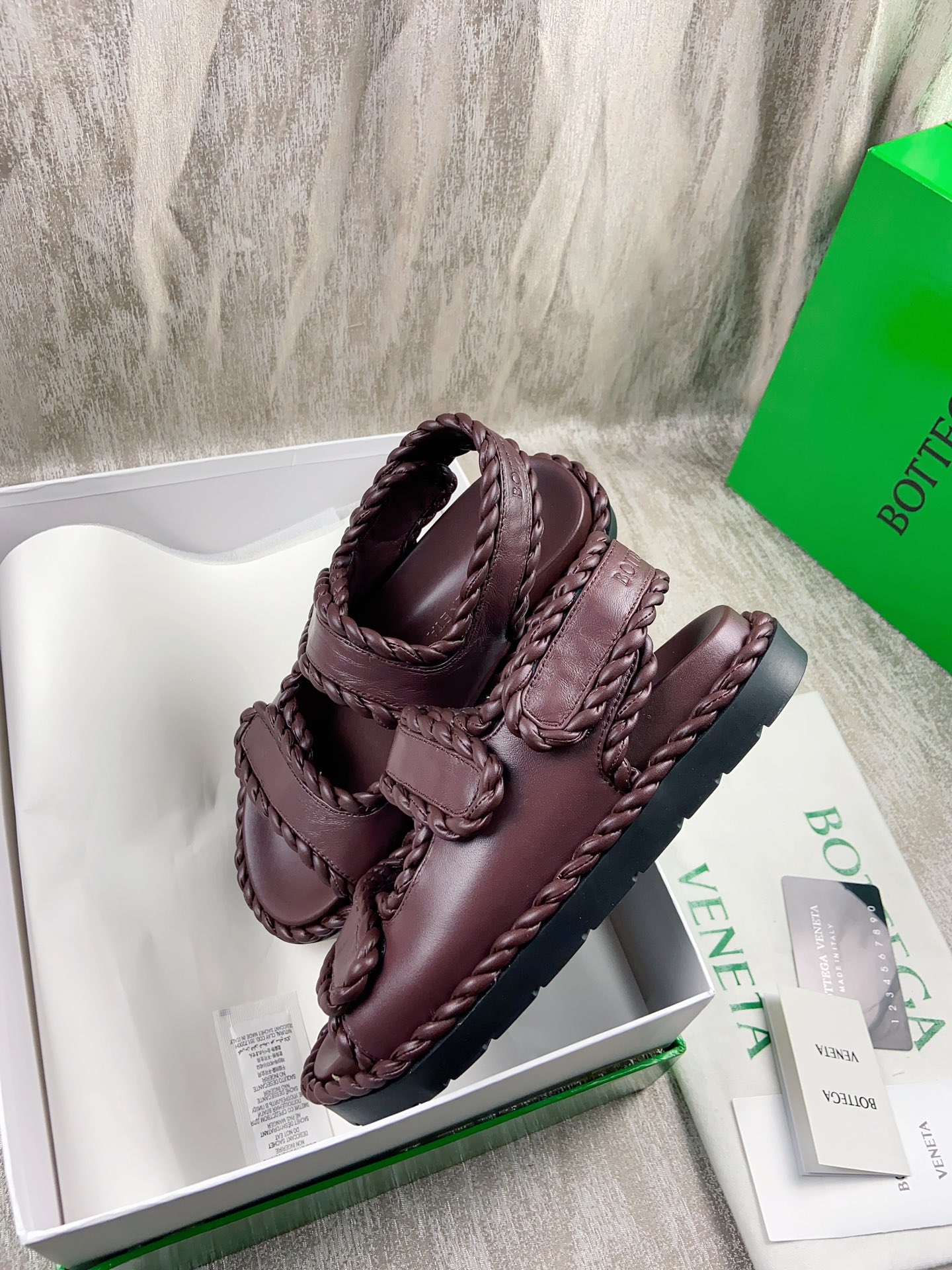 [TOP] Bottega Veneta BV Calfskin Woven Upper Roman Sandals - 2 Colour