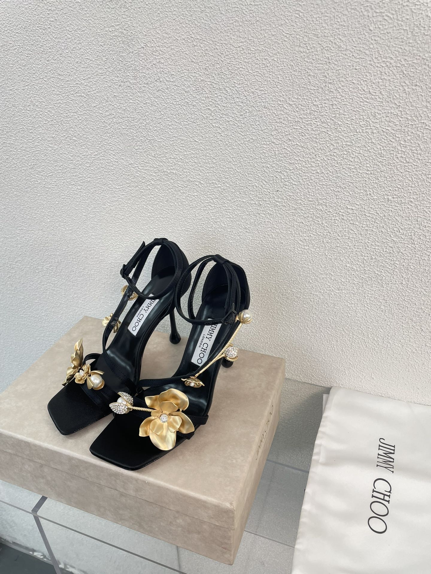 [TOP] Jimmy Choo Gilded Flower High Heel Sandals - 2 Colors