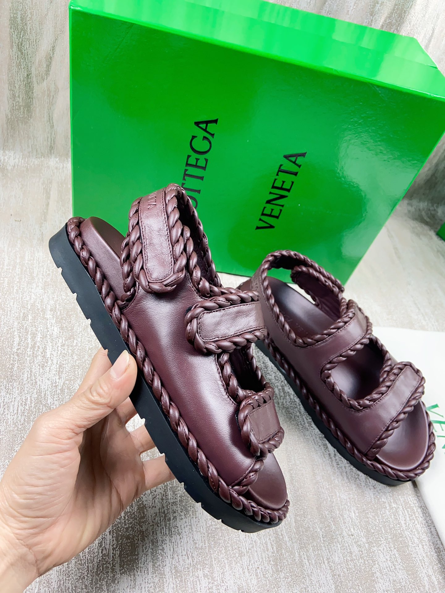 [TOP] Bottega Veneta BV Calfskin Woven Upper Roman Sandals - 2 Colour