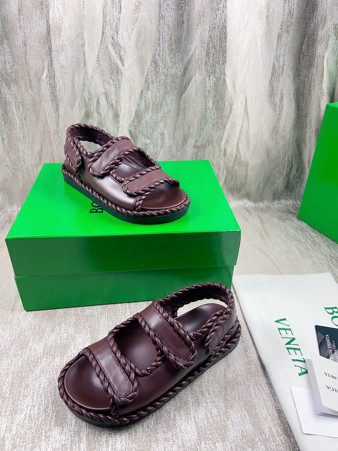 [TOP] Bottega Veneta BV Calfskin Woven Upper Roman Sandals - 2 Colour