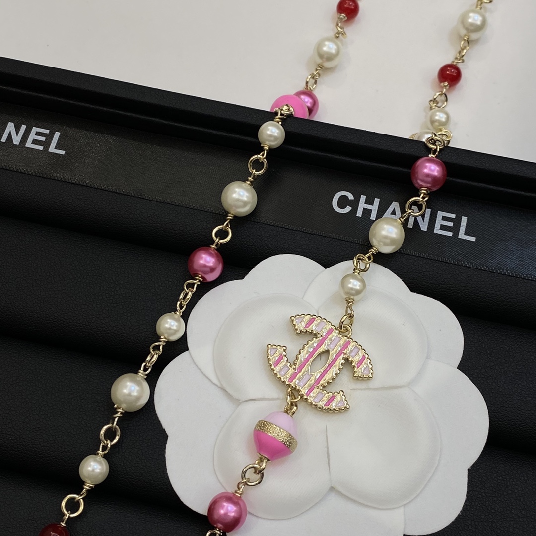 [TOP] CHANEL Sweater Chain with Pearl - Pink