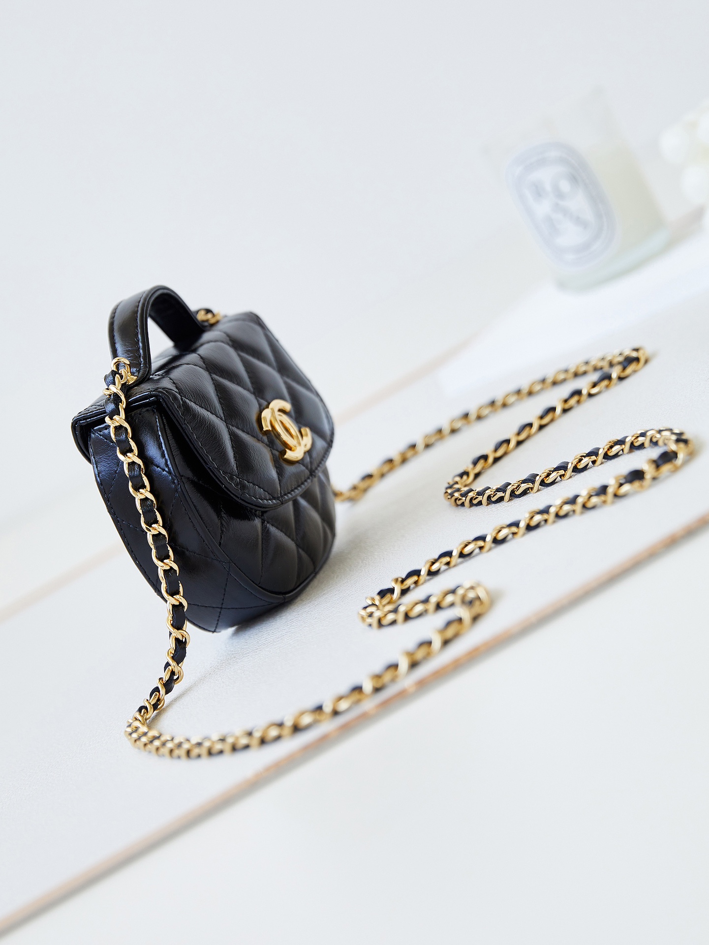[TOP] CHANEL Calfskin Leather 23A Bag 11×12.5×3.5cm - Black&GHW